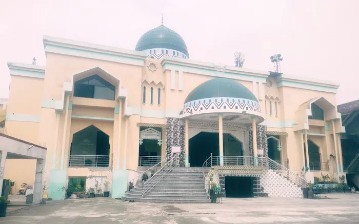 Madrasa tul madina faizan e madina gujrat Picture 2