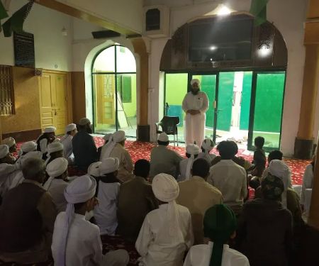 Madrasa tul madina faizan e madina gujrat