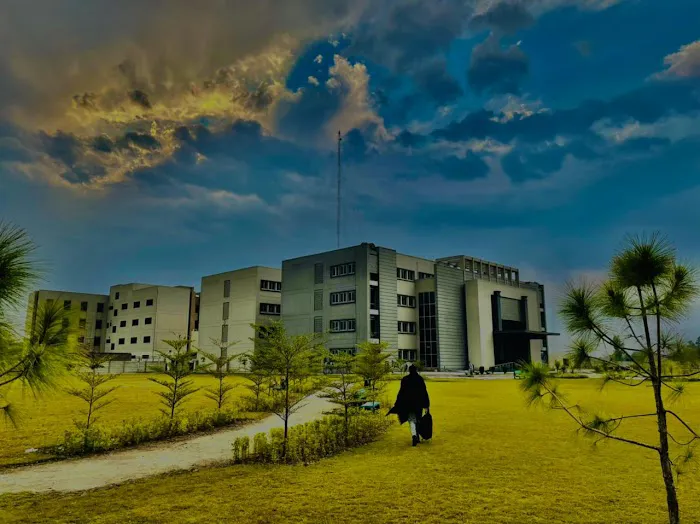Punjab College Gujrat Picture 1