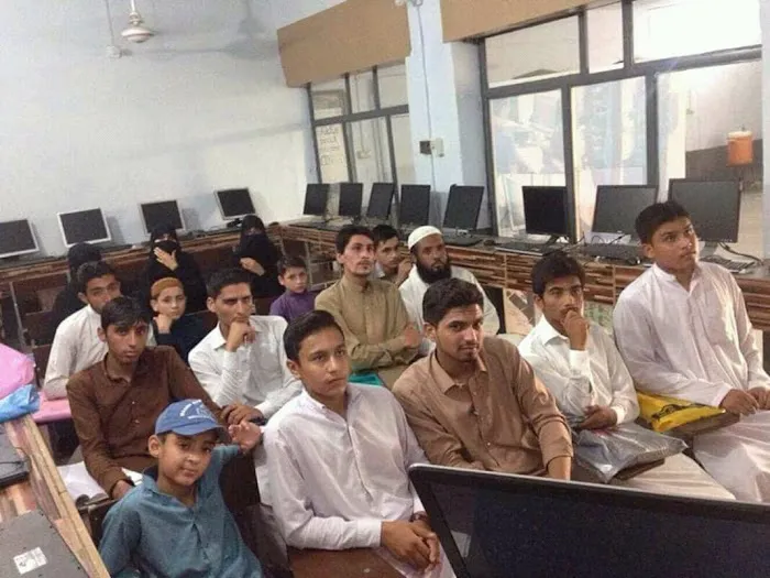 Universal Institute of Technology Mardan Picture 4