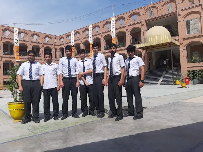 Warsak Model School and College Picture 2