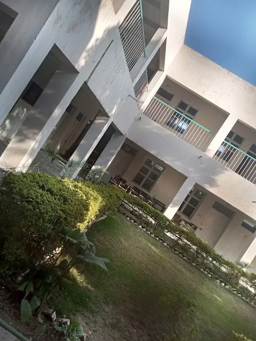 Farabi Degree College for girls Picture 2