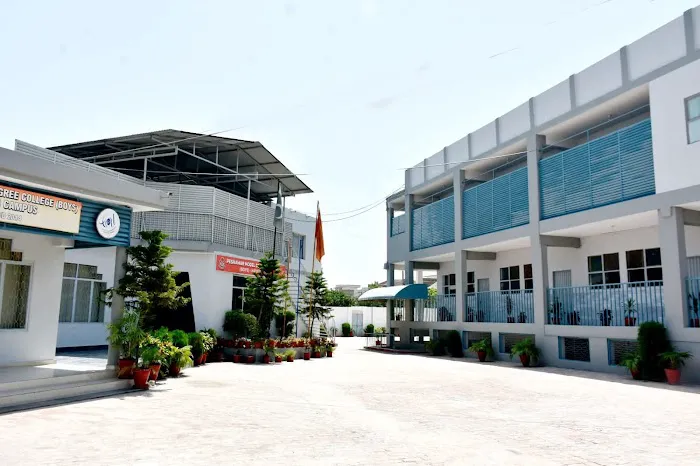 Peshawar Model Degree College for Boys Hayatabad Picture 1