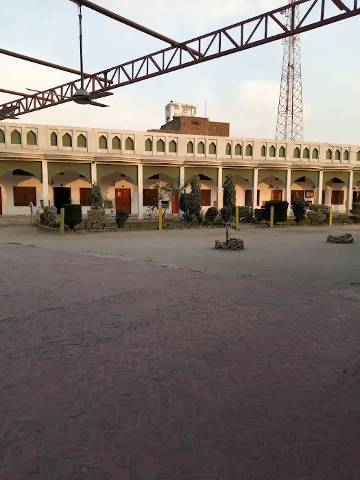 Jamia Aloom e Shariah Picture 2