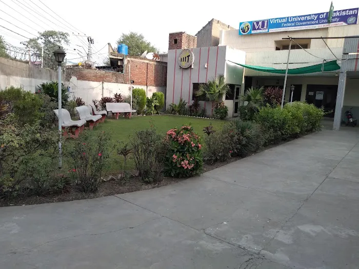 PGJW03 Virtual University D.C ROAD CAMPUS Picture 3