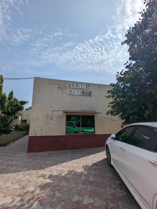 Leads College Jalalpur Jattan Picture 5