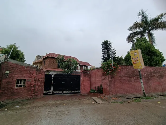 Aspire College Gujrat Picture 2