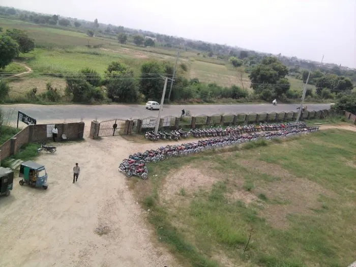 Chenab Group of Colleges Main Campus gujrat چناب گروپ آف کالجز مین کیمپس گجرات Picture 10