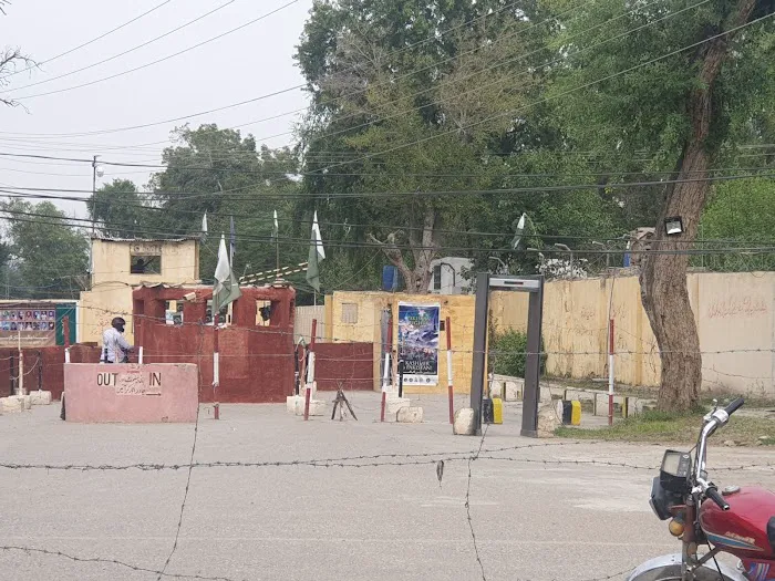 FG DEGREE COLLEGE FOR WOMEN Picture 4