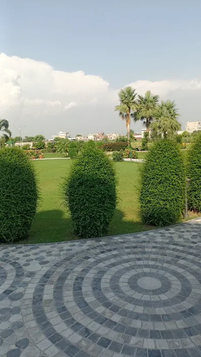 Mukabbir University of Science & Technology Picture 3