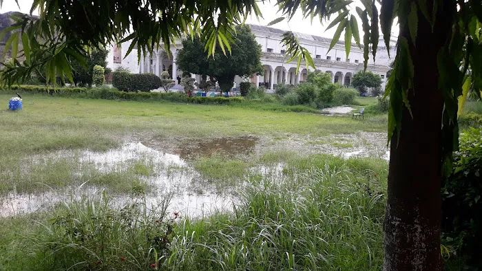 University of Gujrat Marghzar Campus Picture 8