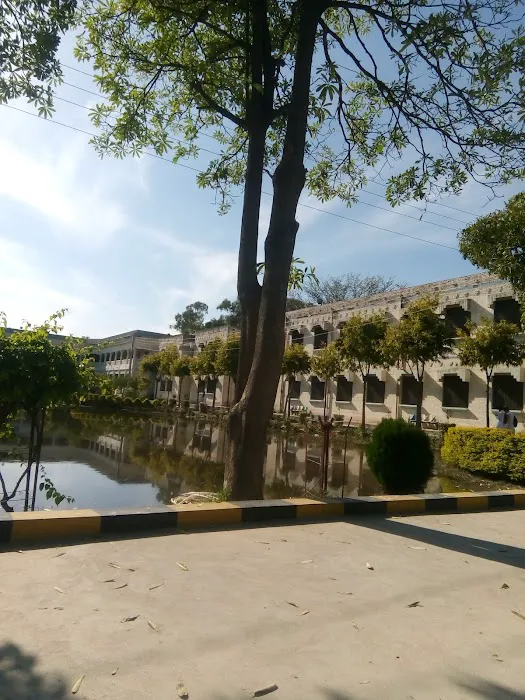 Marghzar College for Women Picture 3