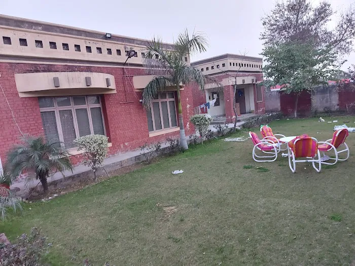 Principal Residence Government islamia post Graduate college for women Hafizabad Picture 7