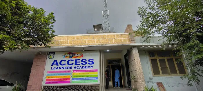 Government Girls commerce College Arbab Road Picture 3