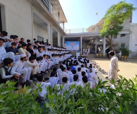 Dar Ul Huda Model High School Kotmomin