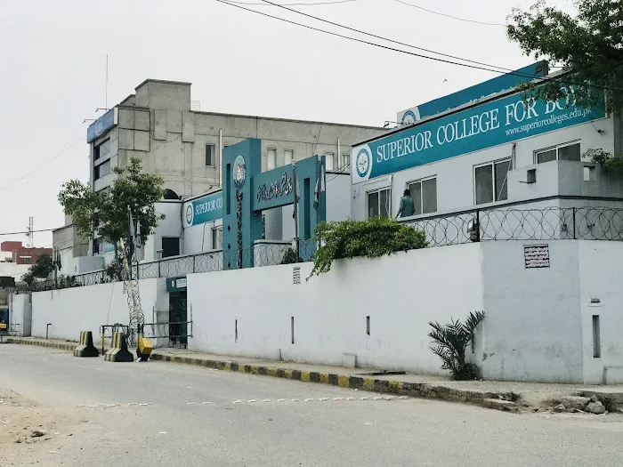 Superior College G.t road Gujranwala Picture 1