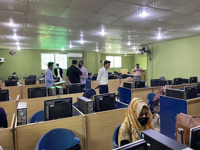 PSGD01- Virtual University, Club Road Campus, Sargodha Picture 3
