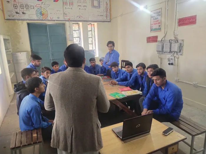 Govt Technical Training Center Jalal Pur Jattan Picture 5