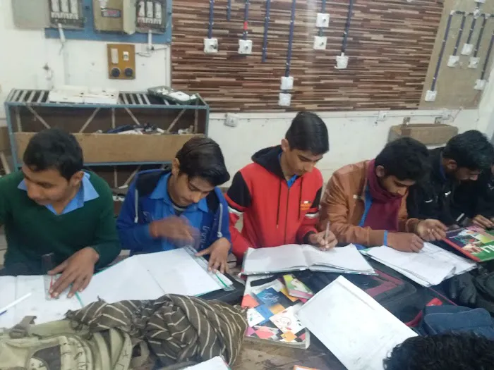 Govt Technical Training Center Jalal Pur Jattan Picture 4
