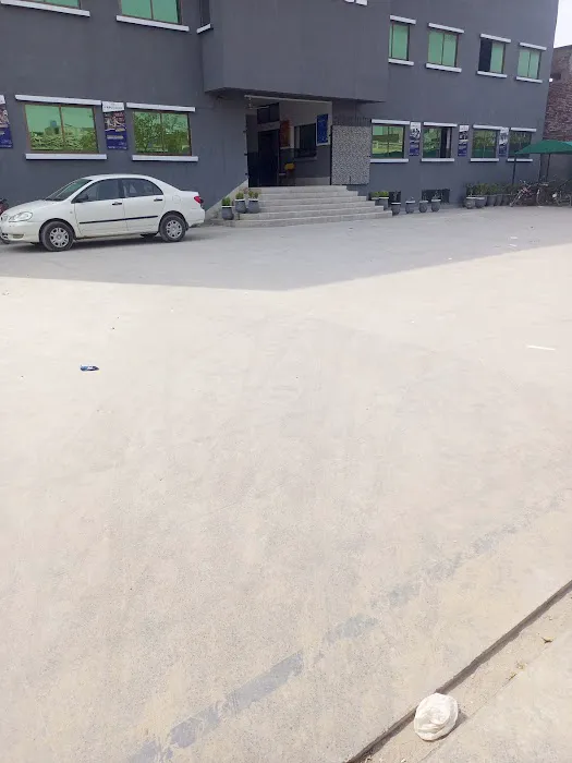 Hira College Picture 5