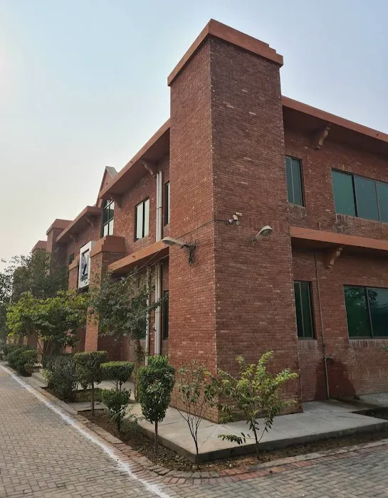 GOVERNMENT COLLEGE OF TECHNOLOGY FOR WOMEN SARGODHA Picture 4