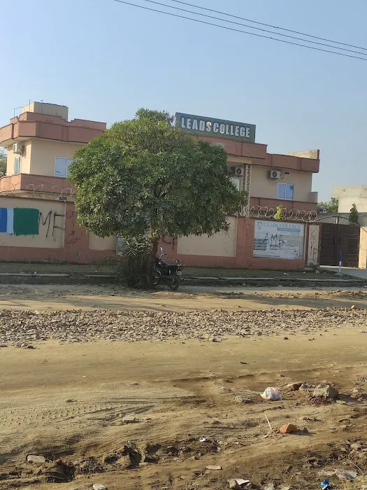 Best college daulat nagar Picture 5