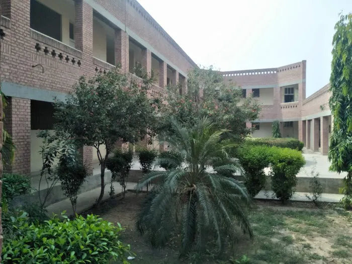 GOVT.ASSOCIATE COLLEGE BHAGTANWALA SARGODHA Picture 2