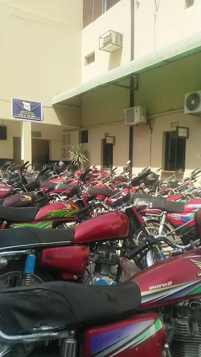 Punjab College of Commerce - III Picture 8