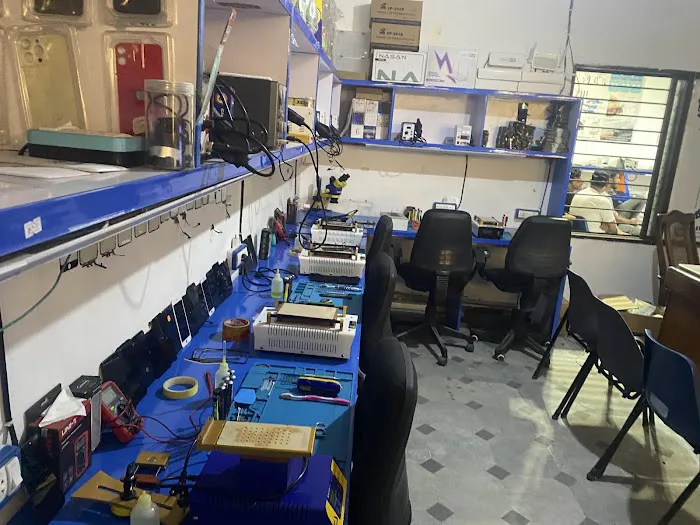 Links Mobile Repairing Institute Picture 9