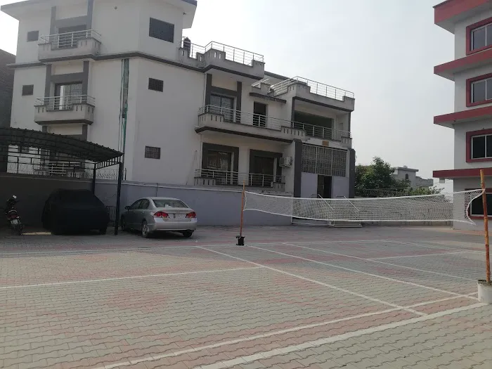 Al Fanan College Picture 7