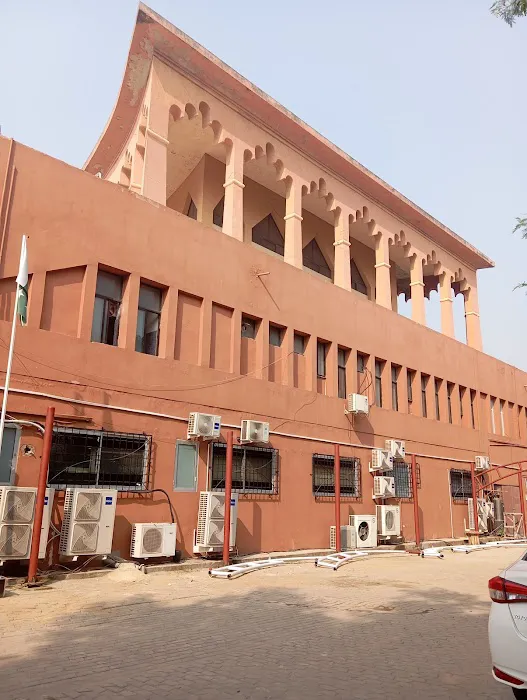 Virtual University of Pakistan (Head Office) Picture 9