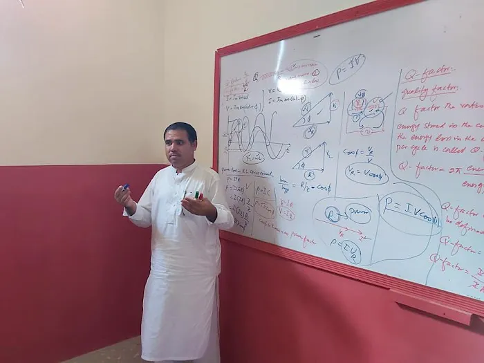 Genius Science College Picture 7