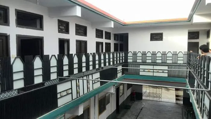 The Premier School & College Picture 2