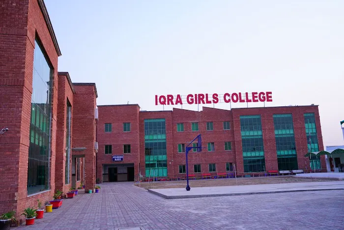 Iqra Girls College Sargodha Picture 2