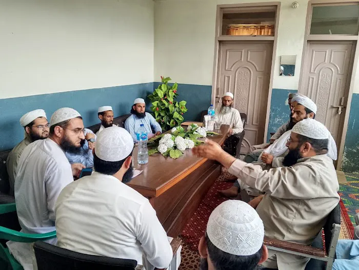 Madrasa Tahfeez Ul Quran Chakesar Picture 7