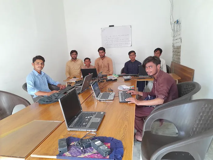 Pir Pathan Computer Institute Picture 2