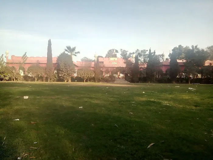 Govt Islamia Post Graduate College Chiniot Picture 1