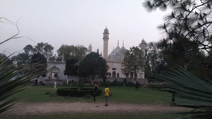 Islamia College for Girls Picture 5