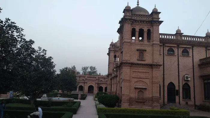 Islamia College for Girls Picture 6