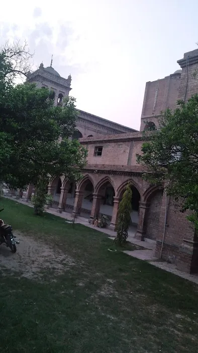 Islamia College for Girls Picture 7