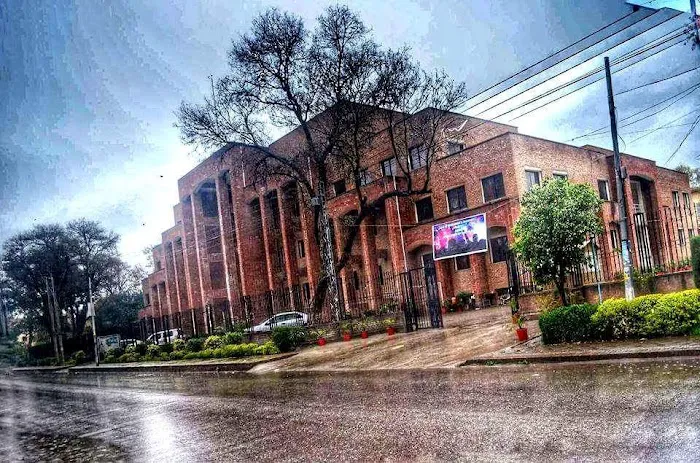 UET Peshawar Administration Block Picture 1