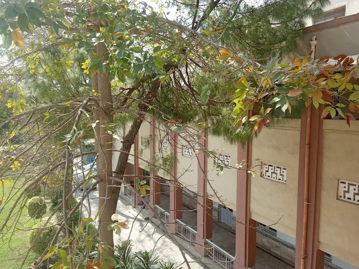 UET Peshawar Administration Block Picture 9