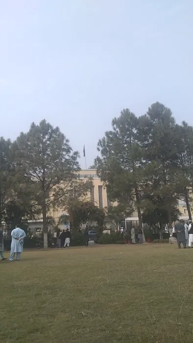 Main Administration Block University of Peshawar Picture 4