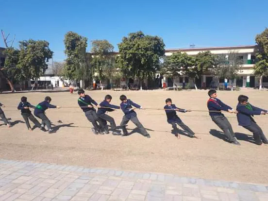 Fazaia Model Inter College Mushaf Picture 4